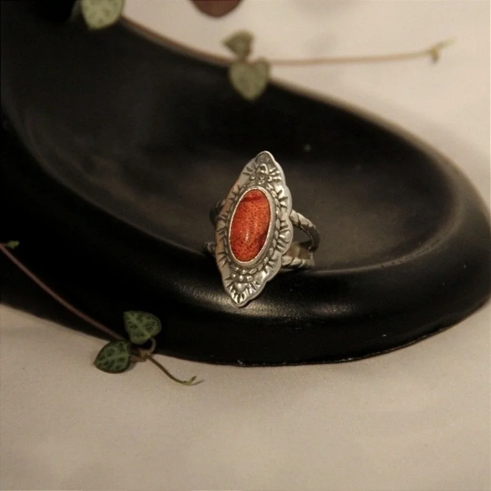 925‎ Sterling Silver Red Sponge Coral Southwestern Stamped Statement Ring Size 8